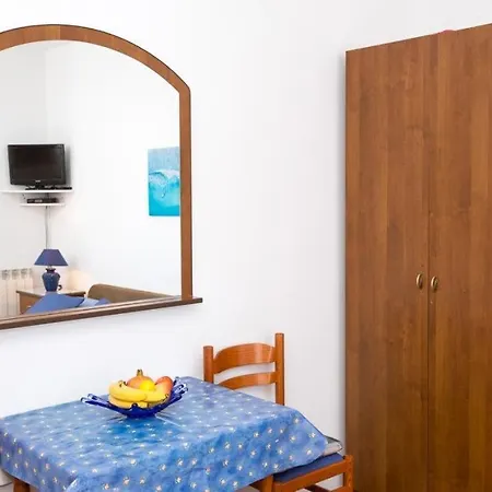 In With Sea View, Balcony, Air Conditioning, Wifi 5146-2 Appartamento